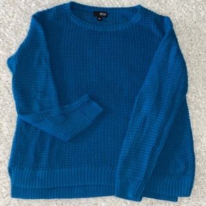 ANA SWEATER SIZE LARGE